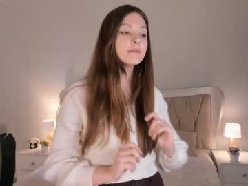 girl
        ohwherearemymanners cam image #3964341