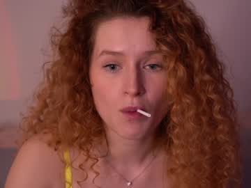 girl
        toxl cam image #2919715