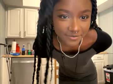 girl
        zaelas cam image #1720314