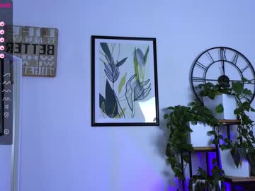 girl
        elizabeth__gray cam image #1855268