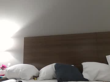 couple
        hypn0tiz3d cam image #5353276