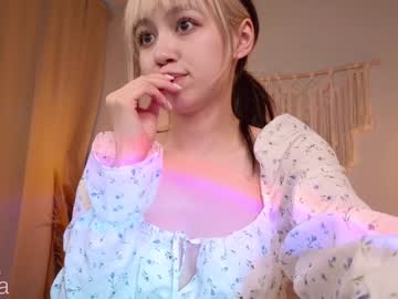 girl
        y_u_m_i_k_a cam image #1438377