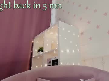 girl Cam Girls Get Busy With Their Dildos With No Shame with loriwade