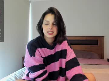 girl
        yourfreakygirl cam image #2216447
