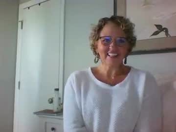 girl Cam Girls Get Busy With Their Dildos With No Shame with momnxtdoor