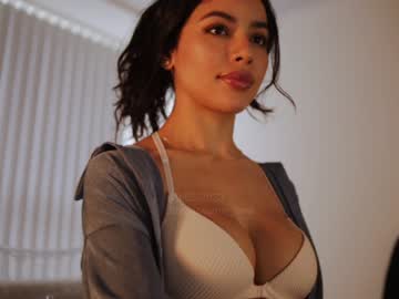girl
        itsssssssme_lana cam image #1498472