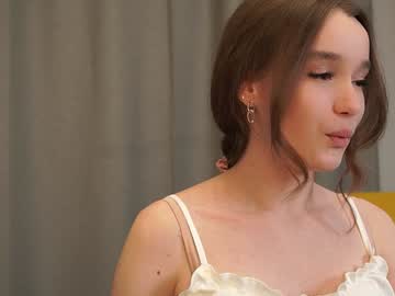 girl
        harrieteasley cam image #5589748