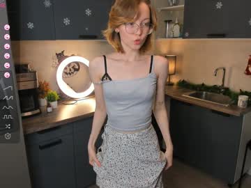 girl
        moirebroady cam image #5755634