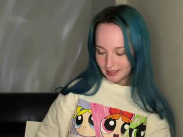girl
        bubble_b00 cam image #5820000