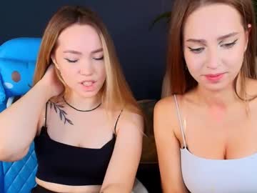 couple Cam Girls Get Busy With Their Dildos With No Shame with top_twins