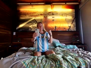 couple
        blondefoxsilverfox cam image #1252095