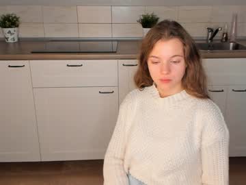 girl
        aubriananorris cam image #2936130