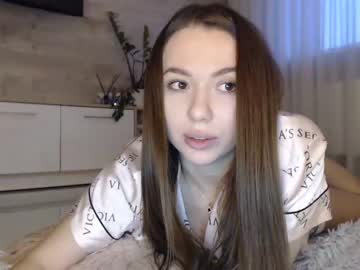 girl
        meryfoxxx cam image #3514151