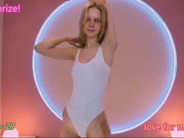 girl
        jenny_ames cam image #584891