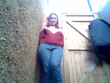 girl
        eatmypie69 cam image #3492428