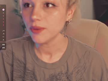 girl
        mia_milagros cam image #6705775