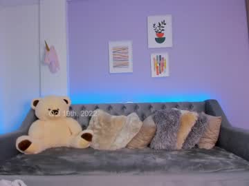 girl
        camilagomezz cam image #68266