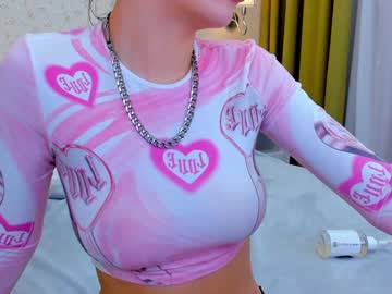 girl
        angel_sapphire_ cam image #4987866