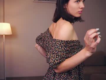 girl
        ashleycolden cam image #5257186