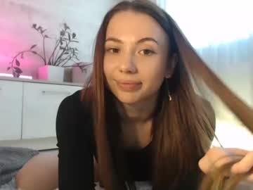 girl
        meryfoxxx cam image #2350501