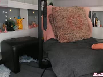 girl
        lexibby69 cam image #5404301