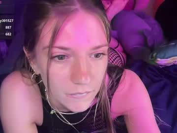 girl
        oliviahansleyy cam image #6947267