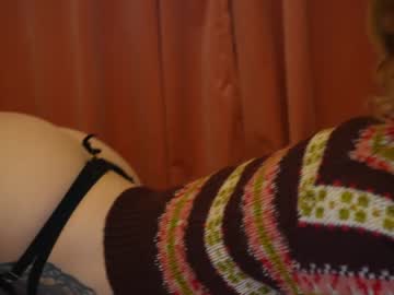 girl
        ellaa91 cam image #3313894