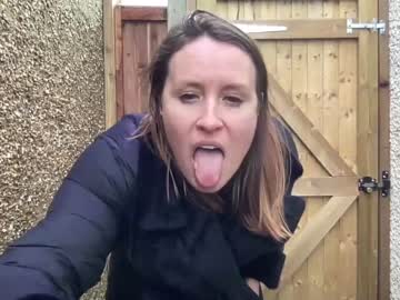 girl
        eatmypie69 cam image #3571106