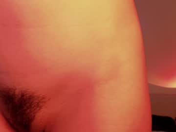 girl
        maxine_8 cam image #2146364