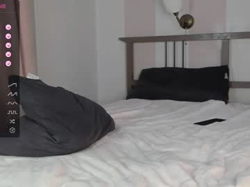 girl
        poisonn_girl cam image #2750432