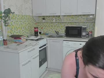 couple
        mistress_angie_ cam image #208529