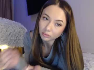girl
        meryfoxxx cam image #2661018