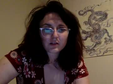 girl
        rosellamoon cam image #1550356