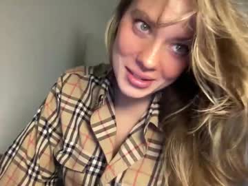 girl
        angel_from_sky cam image #6251845