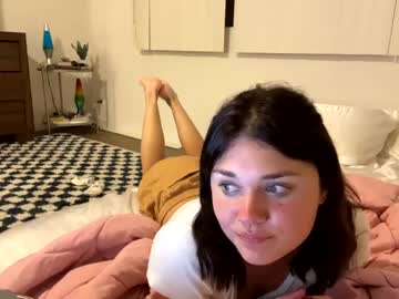 girl
        cassidyyqueen cam image #1703256