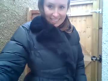 girl
        eatmypie69 cam image #3548745