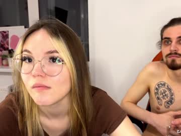 couple
        sexstar_l1fstyl3 cam image #4083584