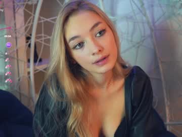 girl
        moiragrise cam image #5630058