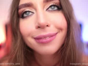 girl
        shy_jane cam image #2290124