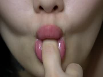 girl
        refined_style cam image #3981407