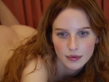 girl
        ellaa91 cam image #3852891