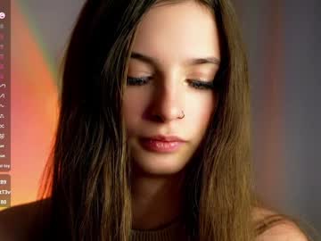 girl
        sonyaericsson cam image #5512095
