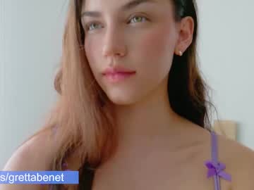 girl
        grettabenett_ cam image #6678126