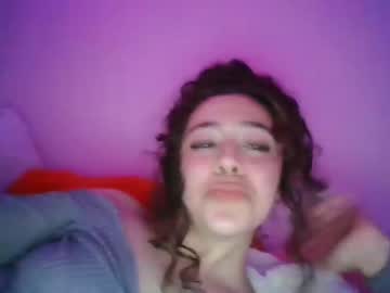 girl
        savinajade cam image #337828