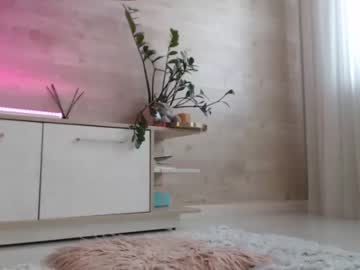 girl
        meryfoxxx cam image #3858053