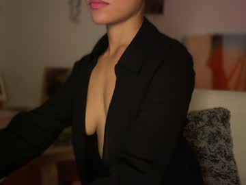 girl
        lady_episteme cam image #791395