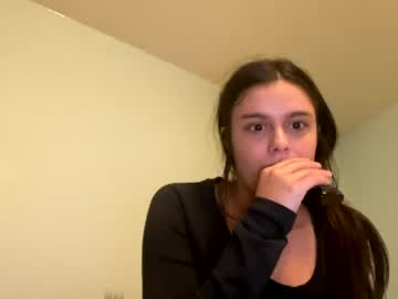 girl
        iheartyourdick69 cam image #4517401