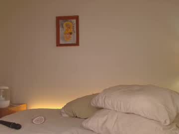 girl
        jsmine_ cam image #6269543