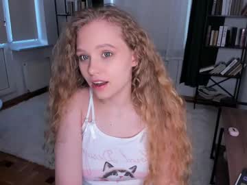 girl
        s1ren_s0ng cam image #6392732