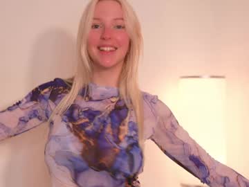 girl
        my_stella cam image #5958243